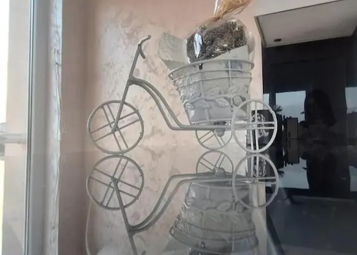 Ahinora شقة بلوفديف