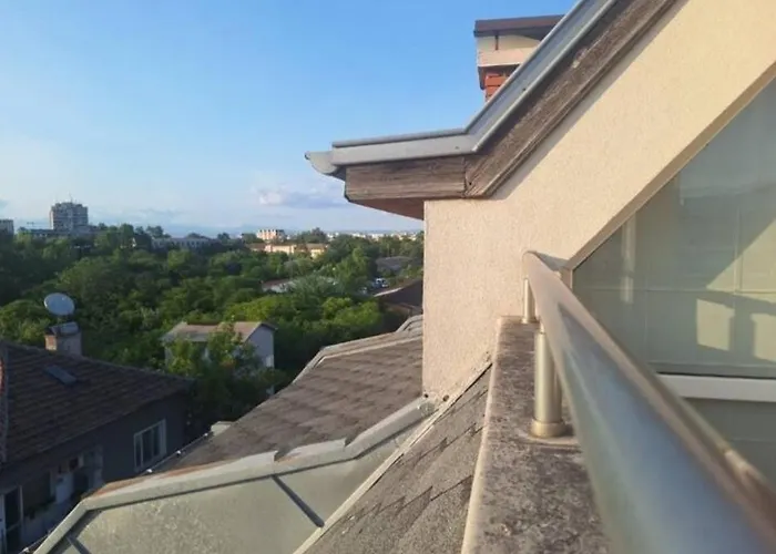 Ahinora شقة بلوفديف